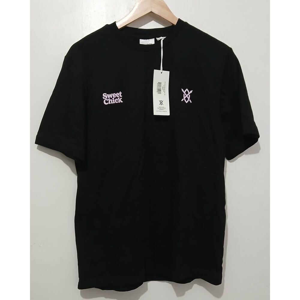Daily paper mens small sweet chick black and purple graphic tshirt shortsleeve